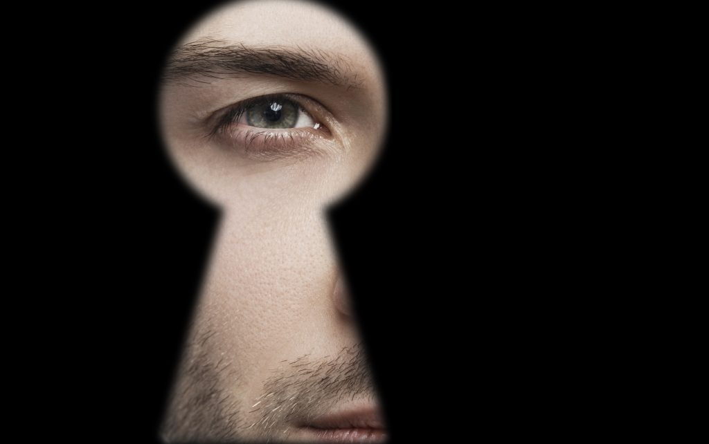 Aplicaciones de espionaje, una amenaza peligrosa