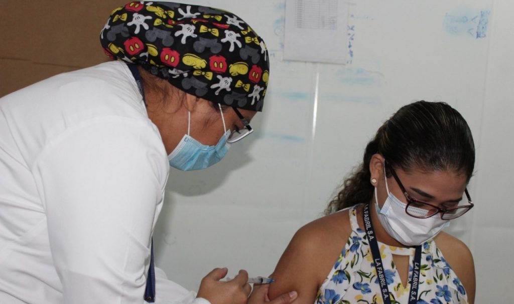 En Manabí avanza proceso de vacunación