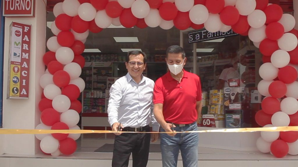 Farmaenlace inaugura nuevo local