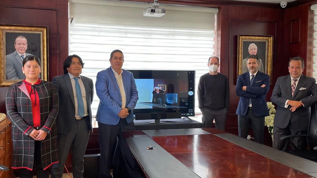 Universidad Hemisferios obtiene acreditación de excelencia