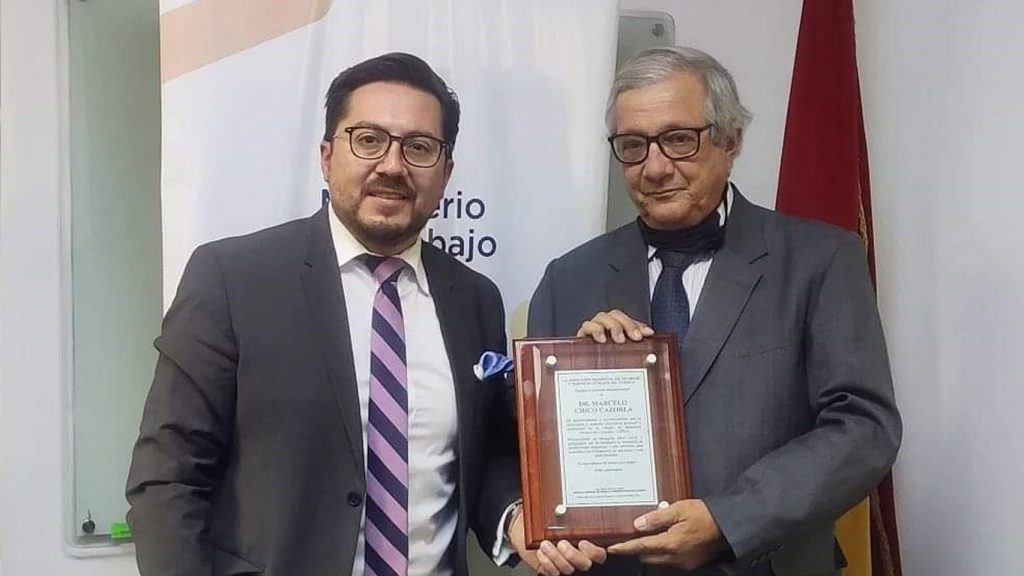 Ministerio de trabajo entrega reconocimiento