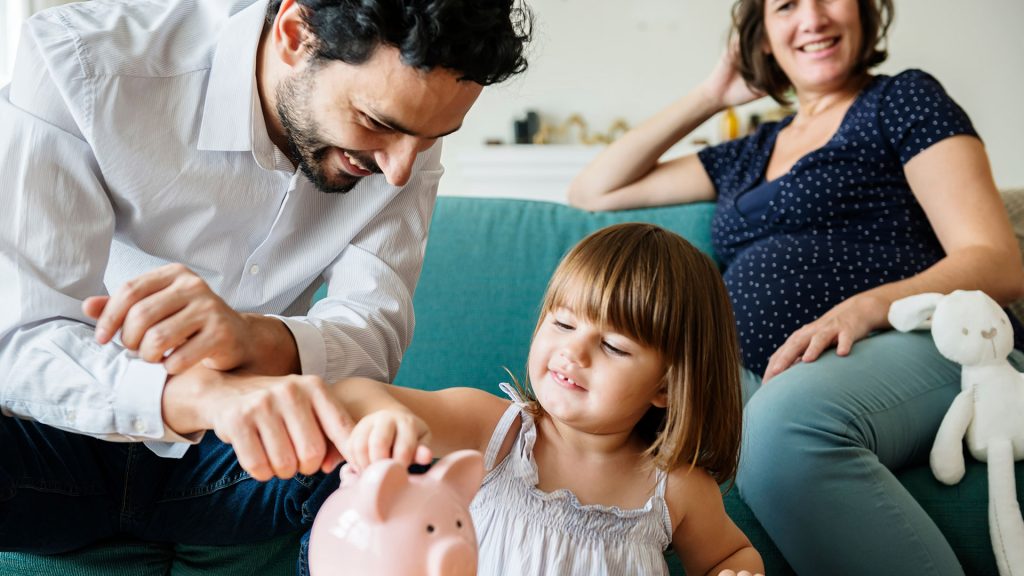 ¿Cómo ahorrar para la educación de los hijos