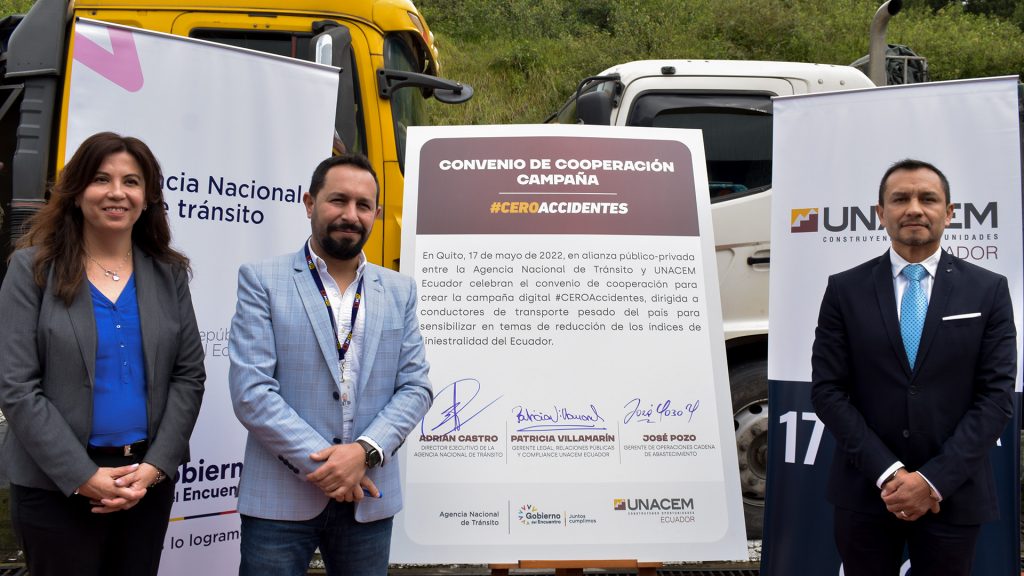 UNACEM Ecuador, referente en sostenibilidad e innovación, con el aval de la Agencia Nacional de Tránsito del Ecuador (ANT) presentaron la campaña #CEROAccidentes
