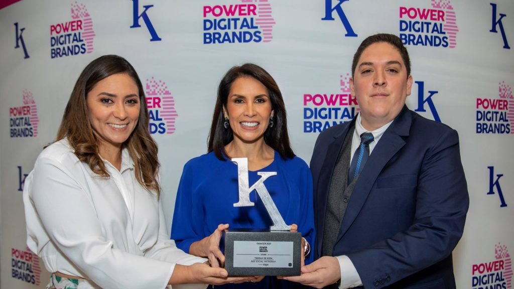 Reconocimiento a De Prati en el "Power Digital Brands"