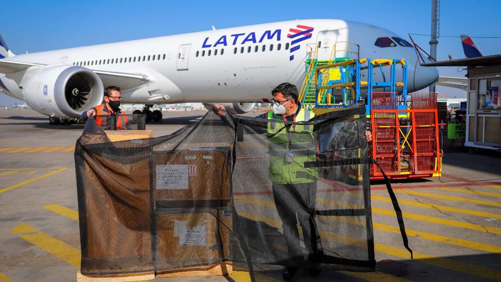 LATAM utilizará materiales reciclables a bordo