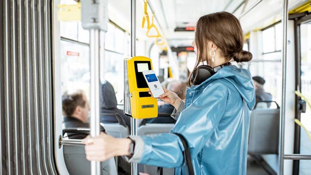 Pagos sin contacto marcan el cambio en el transporte público