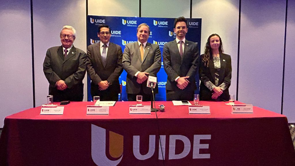 UIDE recibe certificación europea en educación