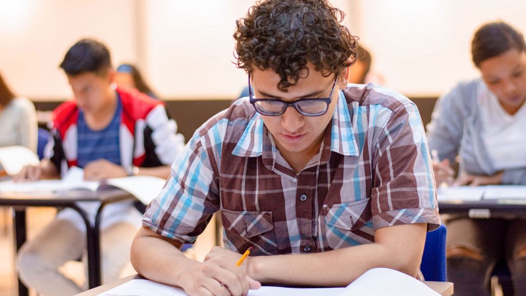 ¿Qué certificación de inglés necesitas según tu actividad?