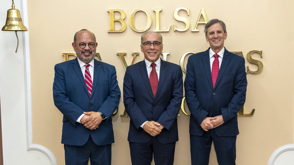 Nueva titulación de cartera automotriz de Banco Amazonas