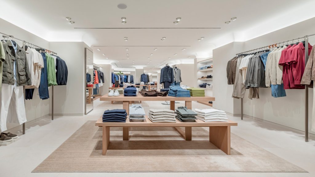 Massimo Dutti presenta nueva imagen de tienda