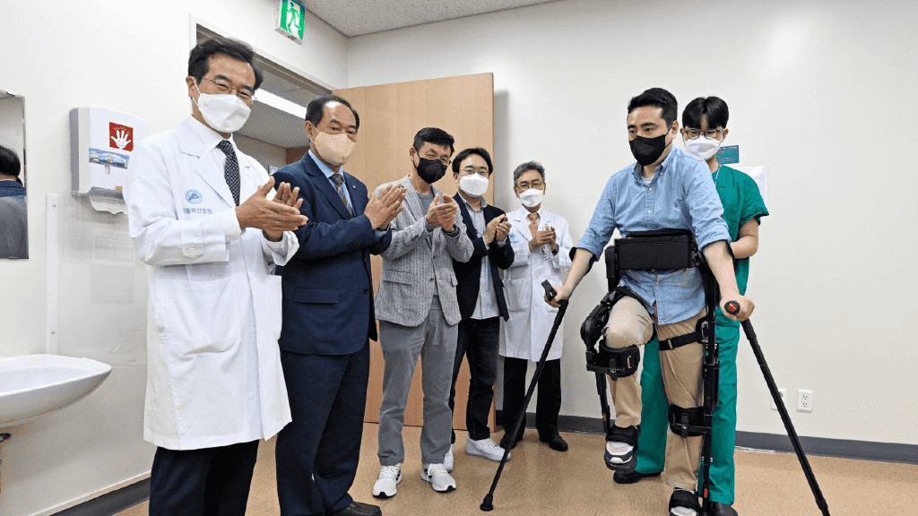 Robot médico de Hyundai Motor X-ble MEX