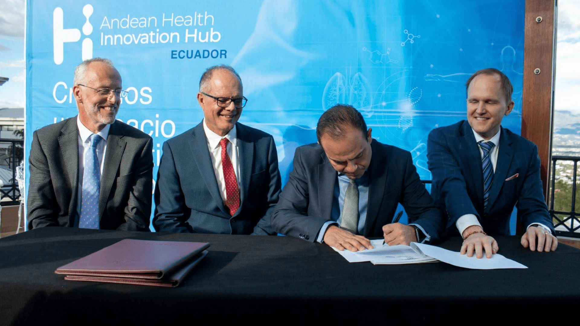 Se inaugura HUB de innovación en salud, en Ecuador