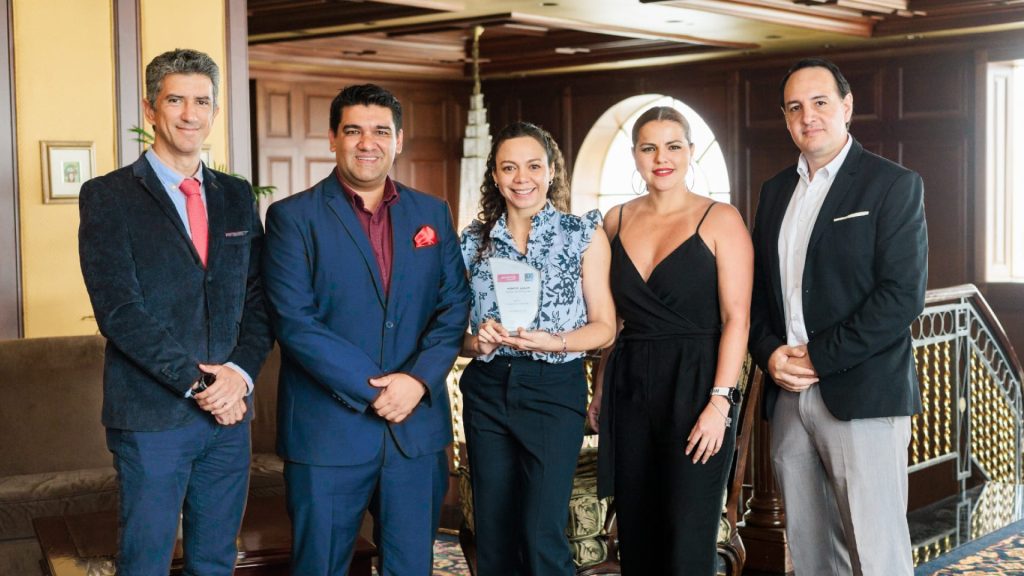 La favorita reconocida como una de las Marcas más Influyentes del país