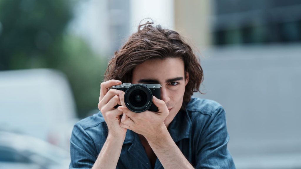 Sony anuncia modelos de cámaras compactas full-frame