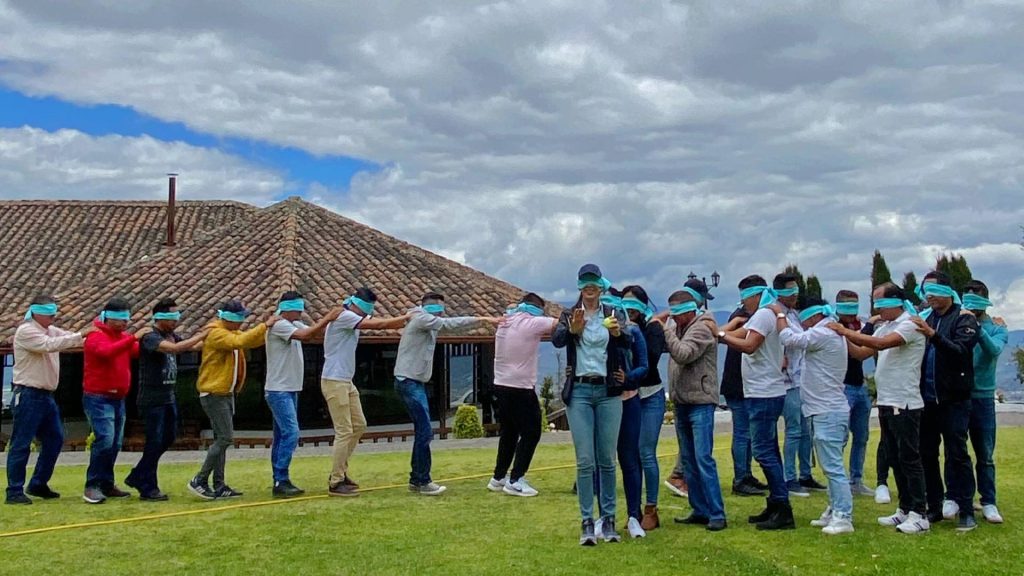 Empresas demandan programas de comunicación y liderazgo
