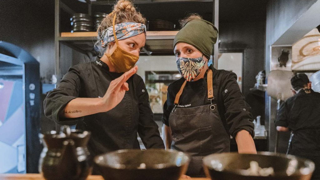 mujeres en la industria gastronómica