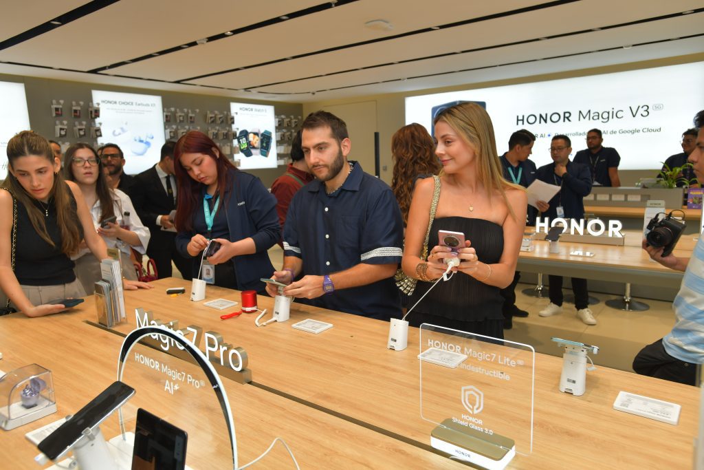 HONOR inaugura su tienda más grande de Latinoamérica