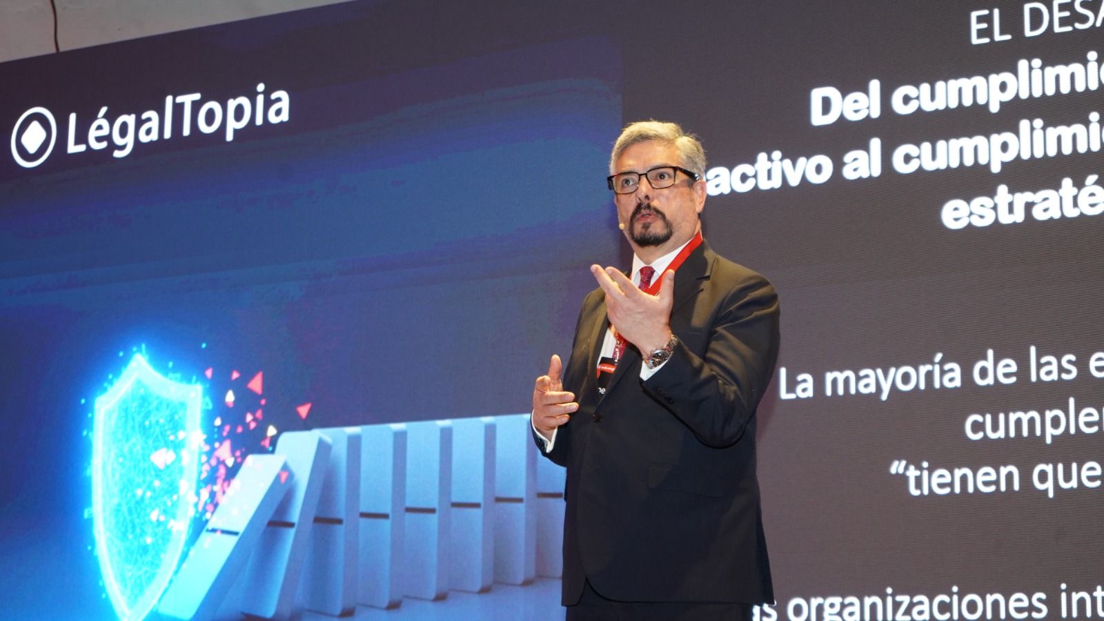 DR JORGE DAVID URIBE Légaltopia