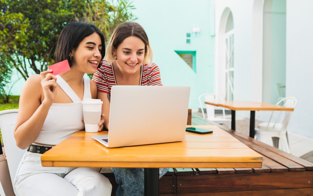 La Generación Z: Los nuevos dueños del crédito digital en Ecuador
